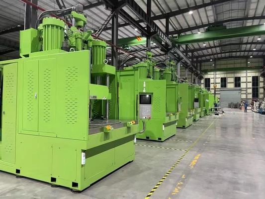Máquina industrial verde 40t da modelação por injeção que aperta a força